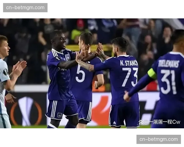 大连英博vs上海海港第三轮对决，斯坦丘阿奇姆彭迎旧主